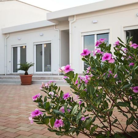 Edone Bed & Breakfast Maruggio Exterior photo